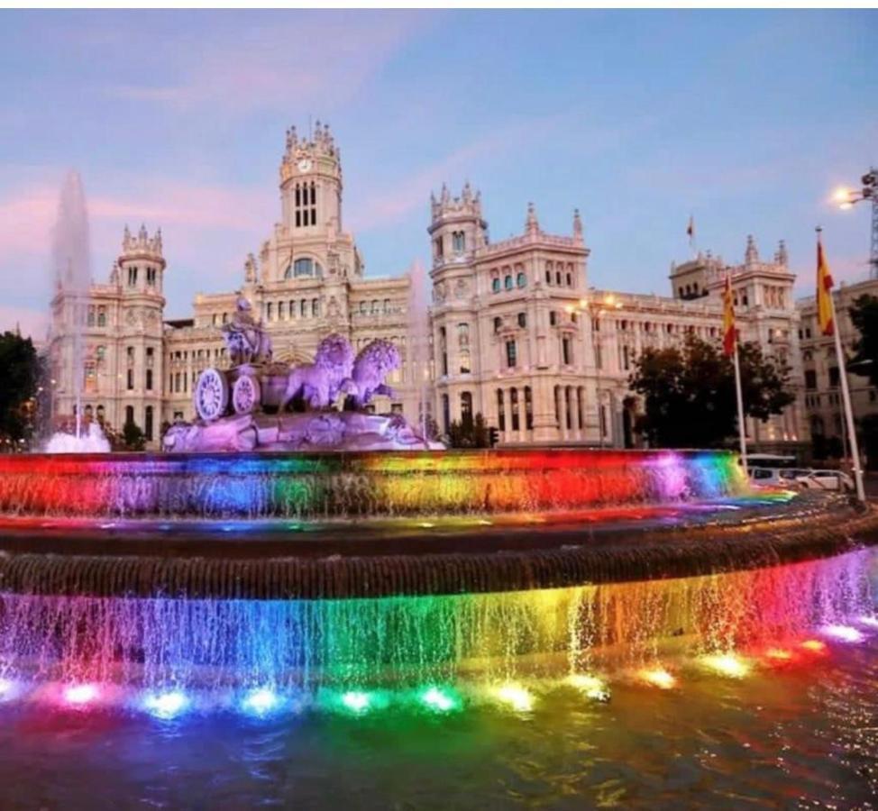 De Madrid A La Luna Εξωτερικό φωτογραφία